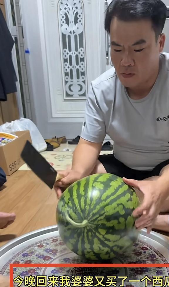 真吃瓜与假吃瓜,揭秘网络舆论背后的真相