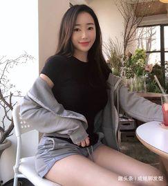 吃瓜少女微胖型,微胖吃瓜少女的甜蜜生活记